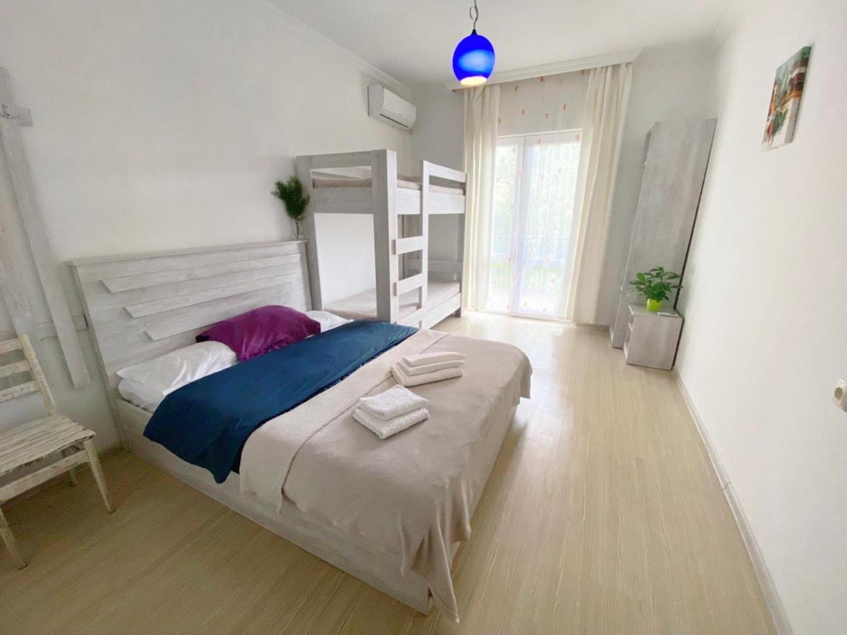Guest House Junona Makhinjauri Bagian luar foto