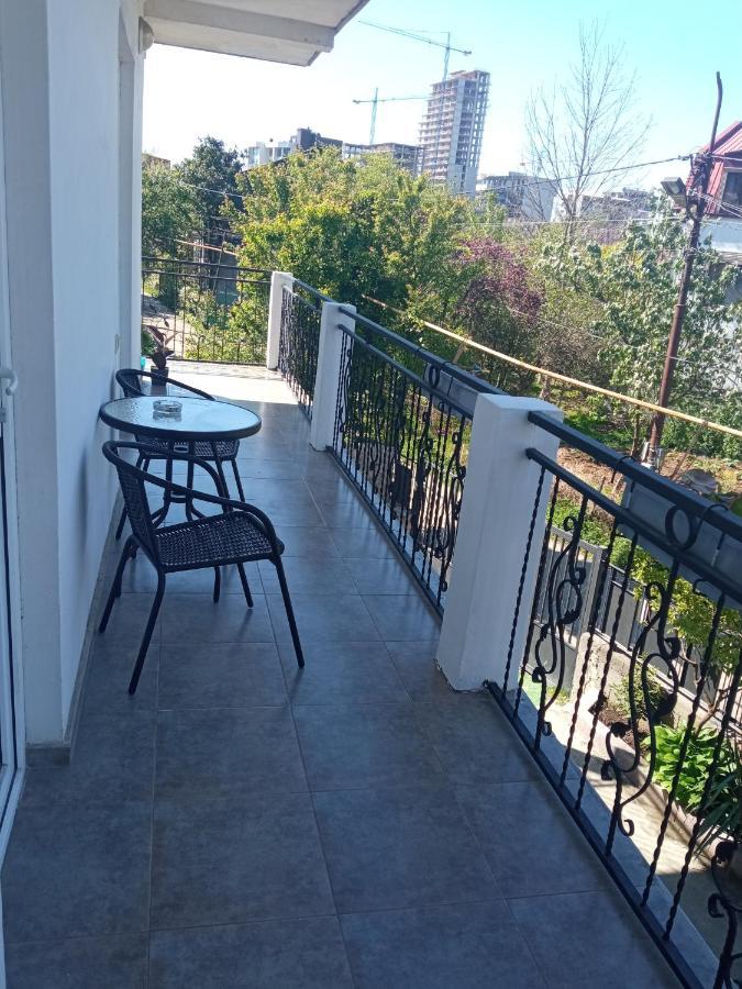 Guest House Junona Makhinjauri Bagian luar foto