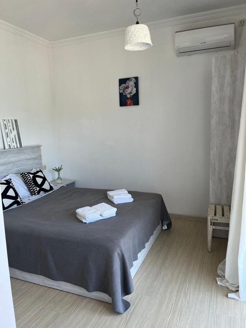 Guest House Junona Makhinjauri Bagian luar foto
