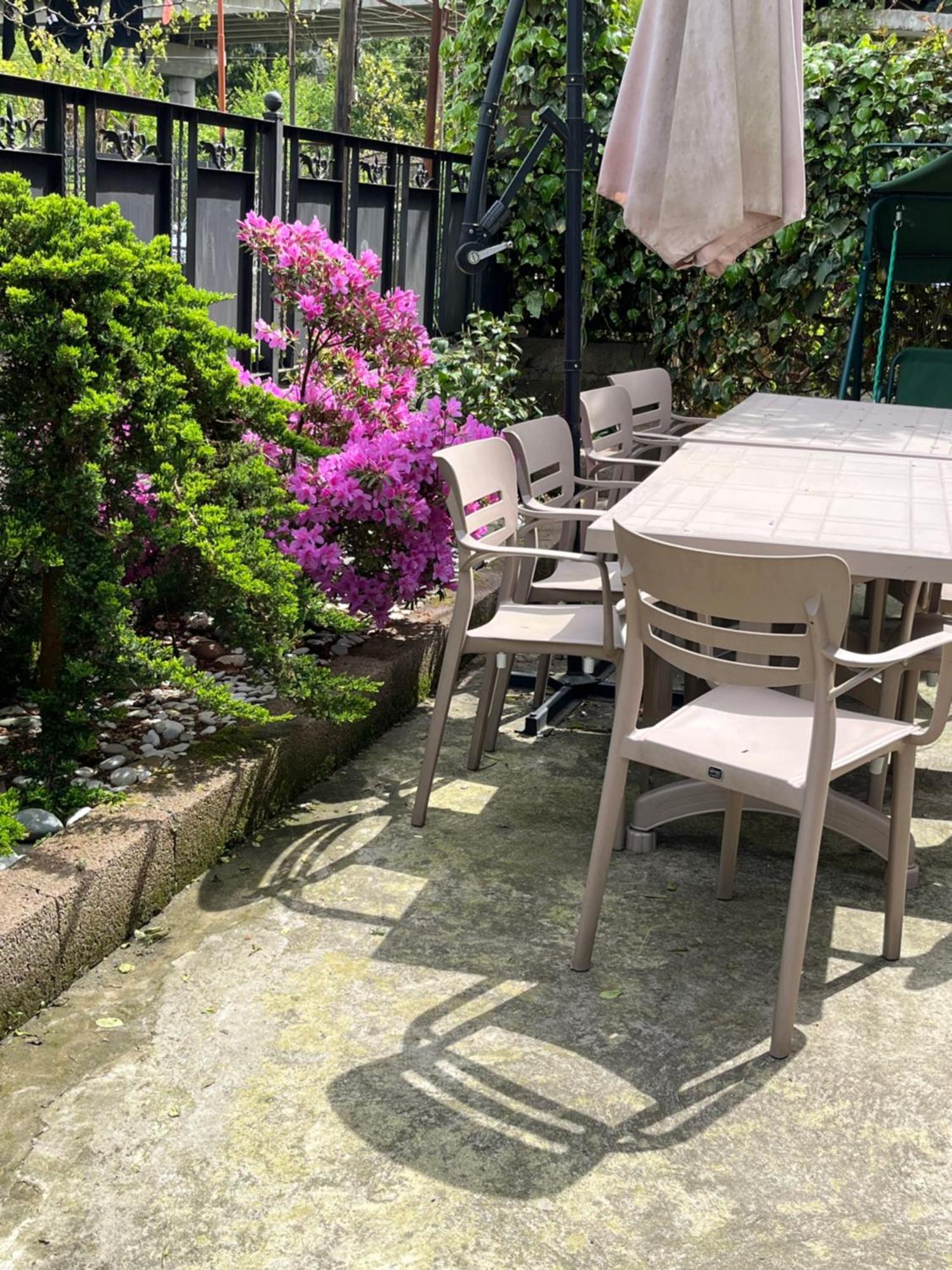 Guest House Junona Makhinjauri Bagian luar foto